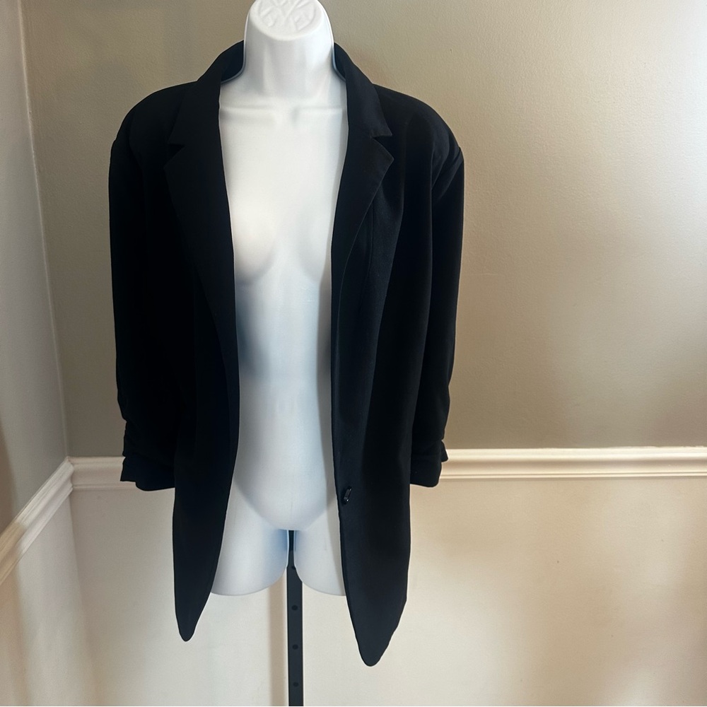 Michael Kors Women’s black button blazer size 20W